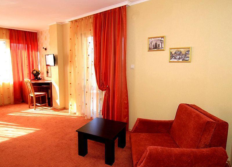 Hotel Vienna Silistra Rum bild